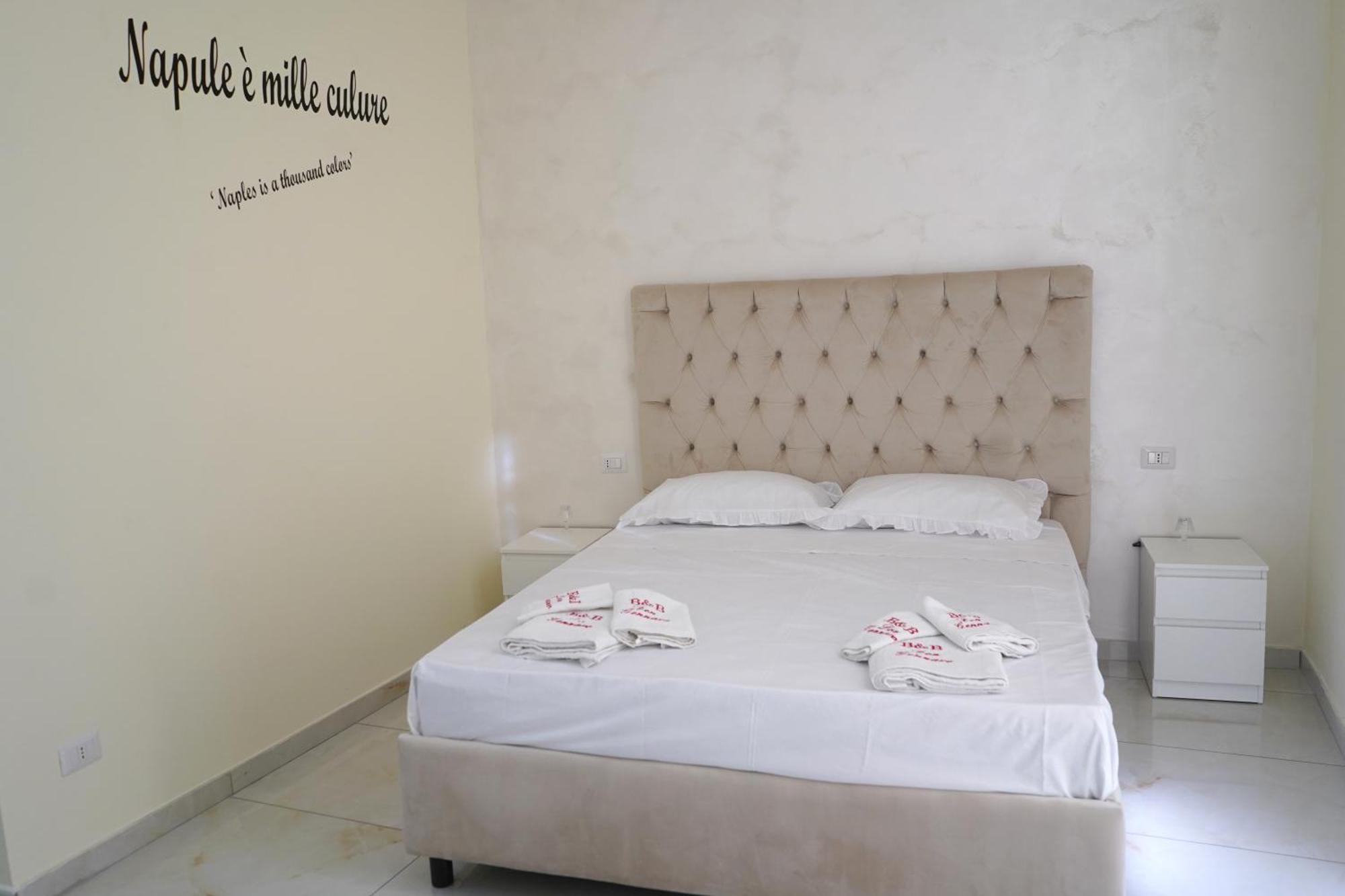 Bed and Breakfast Beb Don Gennaro Nápoles Exterior foto