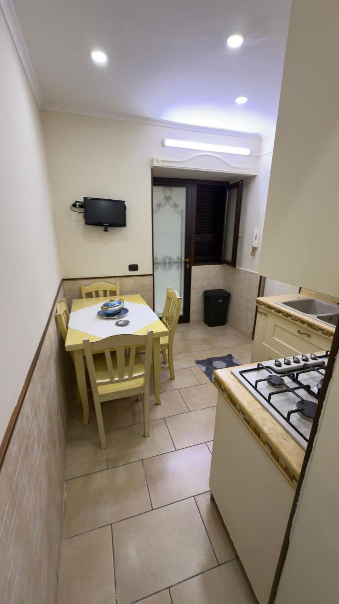 Bed and Breakfast Beb Don Gennaro Nápoles Exterior foto